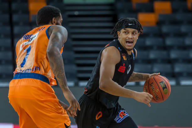 乌兹别克斯 乌兹别克斯